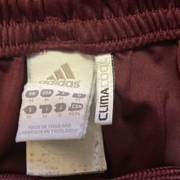 Adidas burgundy Climacool shorts, size Medium - Picture 4 of 4